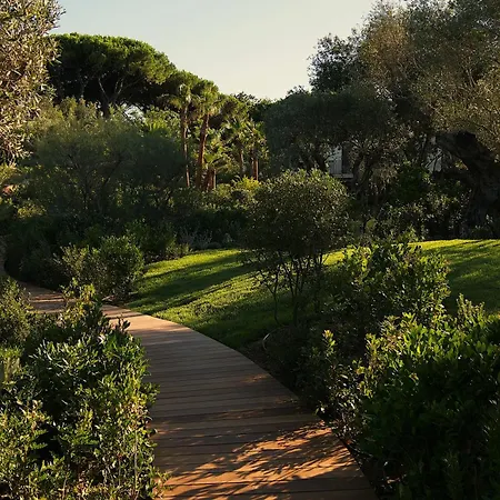 Oda ve Kahvaltı Vyylla Private Saint-Tropez